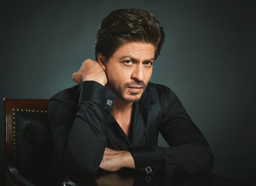 freepressjournal_import_2018_10_shah-rukh-khan-returns-to-hockey-after-chak-de-india-and-it-is-not-for-a-film.jpg