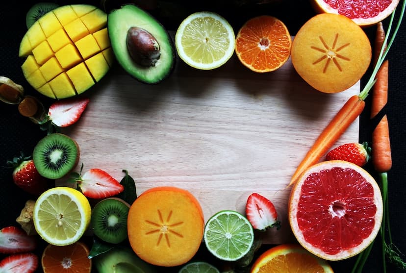 Weight Loss Tips: अगर आप भी अपना मोटापा कम करना चाहते हैं तो करें इन फलों का सेवन