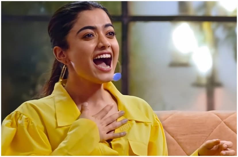 फिल्म 'पुष्पा' की एक्ट्रेस Rashmika Mandanna ने बदली पोजिशन, हुईं Oops मूमेंट का शिकार