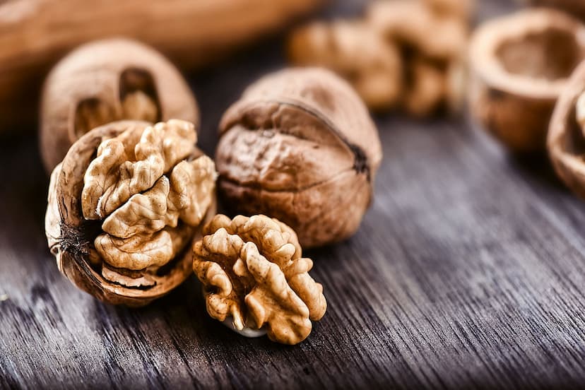 Walnuts Side Effects: अधिक मात्रा में अखरोट का सेवन करना, आपके स्वास्थ्य को पहुंचा सकता है भारी नुकसान, हो जाएं सतर्क