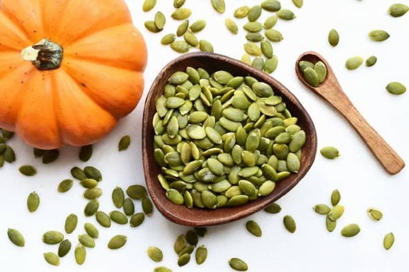 Pumpkin Seeds Side Effects: जानिए कद्दू के बीज का ज्यादा सेवन करना सेहत को पहुंचा सकता है नुकसान, हो जाएं सावधान