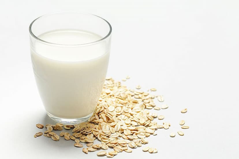 Oat Milk Benefits: ओट मिल्क के भी है कमाल के फायदे, वजन कम करने में करता है मदद