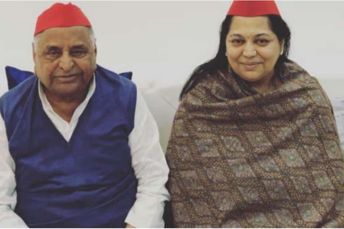 mulayam-singh-yadav-family3.jpg