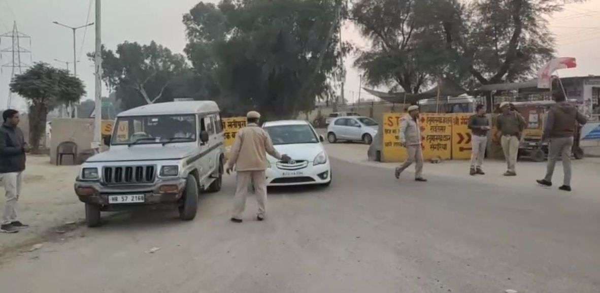 Blockade in Hanumangarh after the killing of gangster in Sikar