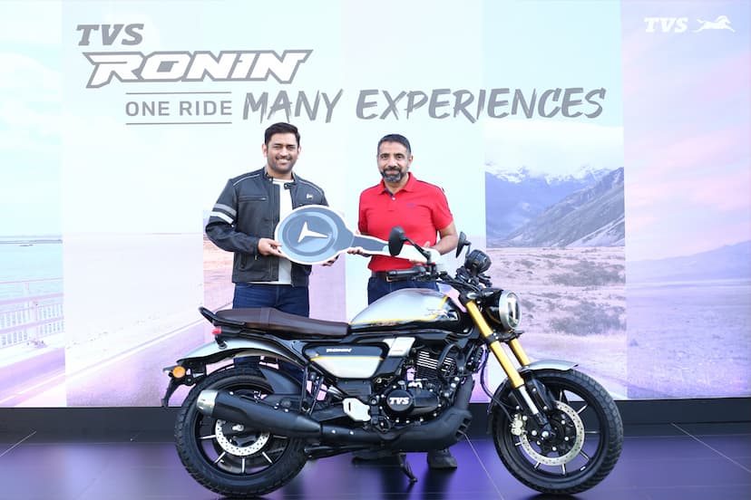 tvs_ronin_224_dhoni.jpg