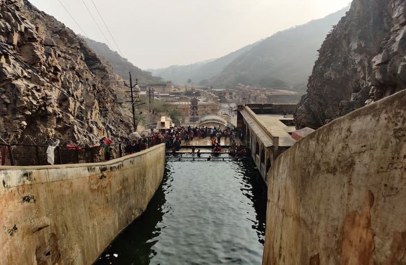 सोमवती अमावस्या पर बन रहा विशेष संयोग, तीर्थ स्नान व दान-पुण्य लाएंगे सुख—समृद्धि