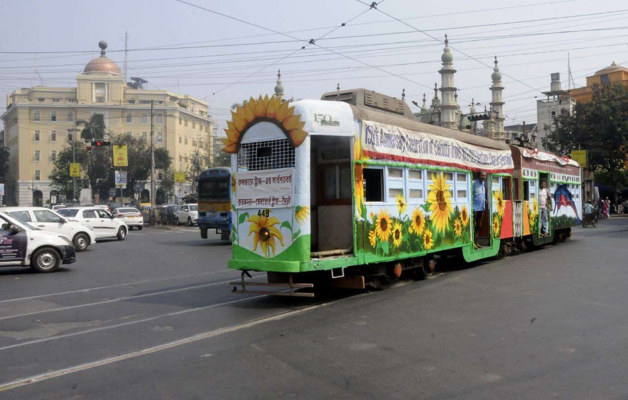 150 years of celebration: A memorable 'travel' of decorated old trams