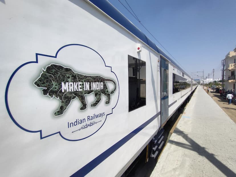 नए जमाने की ट्रेन- वंदे भारत के कोच साउंड प्रूफ, हादसे के वक्त एक-दूसरे पर नहीं चढेंग़े