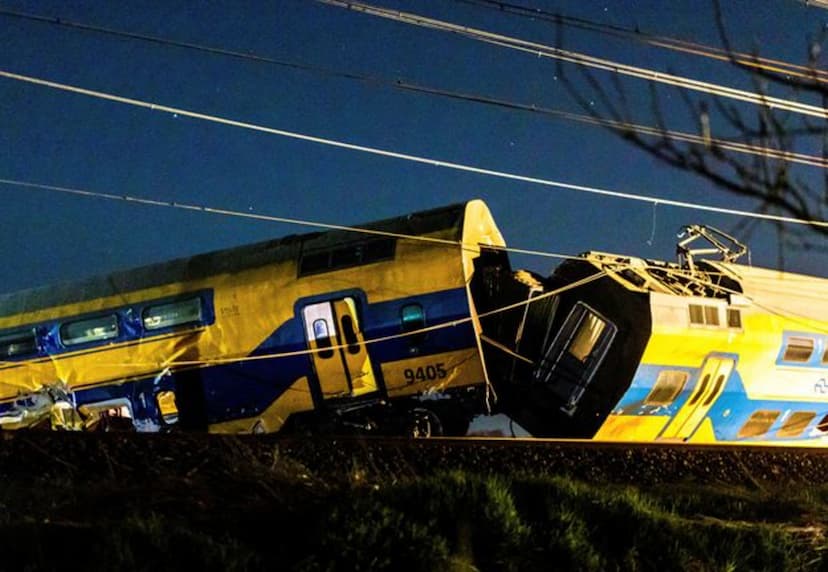 train_derails_in_netherlands.jpg