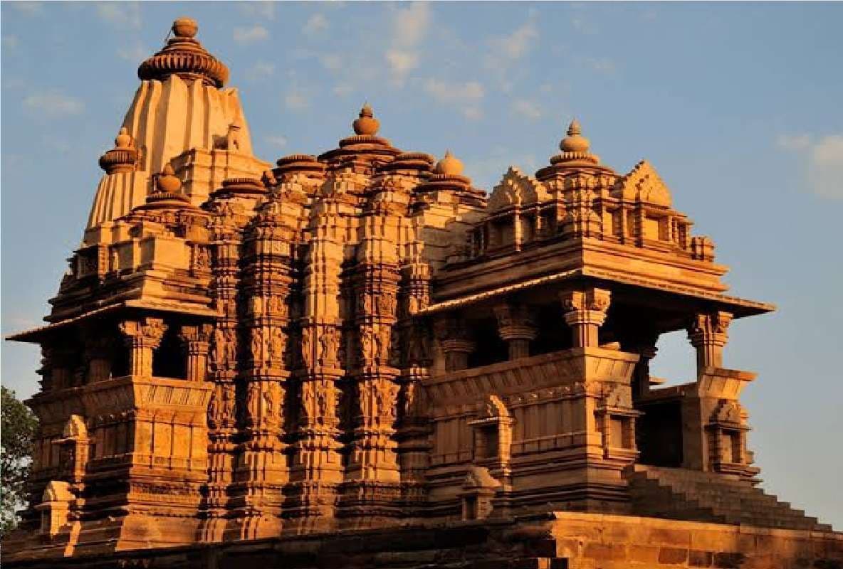 suntemplekhajurao.jpg