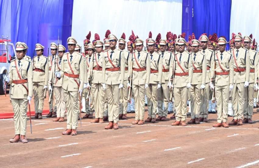 उप पुलिस अधीक्षकों के बारहवें बैच के दीक्षांत परेड समारोह में शामिल हुए सीएम भूपेश बघेल