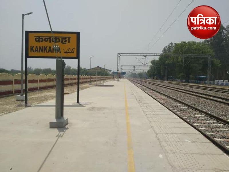 Ten year old child dies after being hit by train in Lucknow