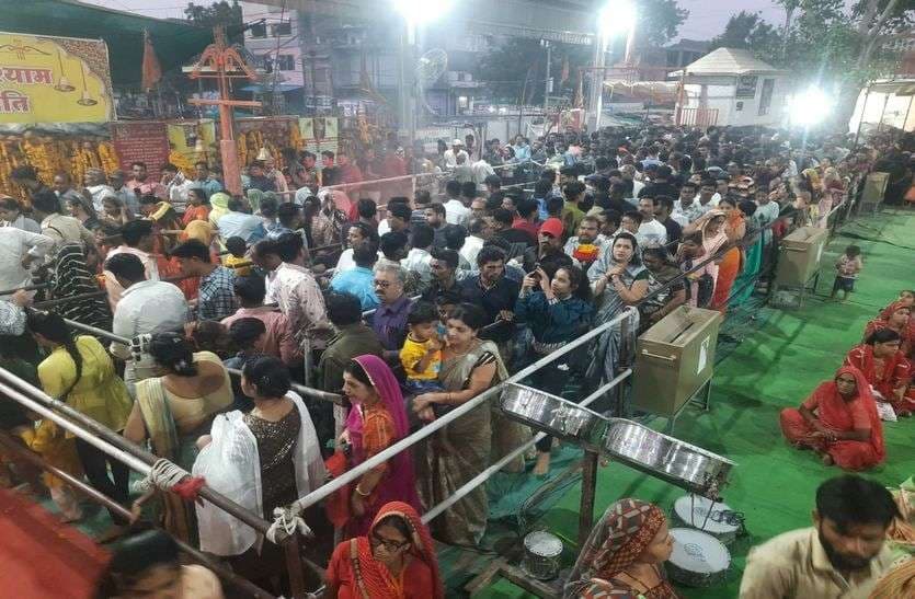 See photo: Devotees gathered at Khatu Shyam temple in Ratlam