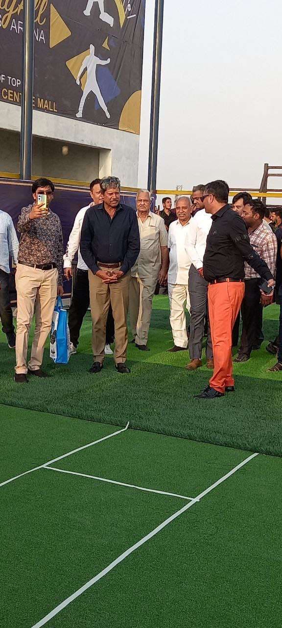 Former star cricketer Kapildev and Madanlal in Raipur