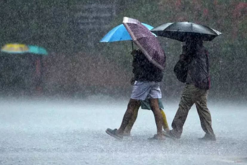 Weather update monsoon in up heavy rainfall alert IMD thunder update