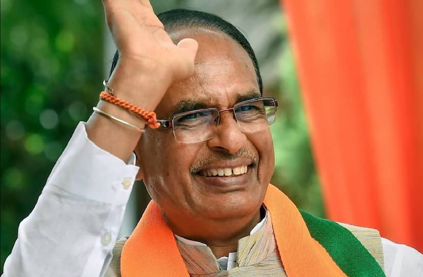 cm_rise_schools_ke_bachhco_ke_liye_cm_shivraj_ki_badi_saughat_for_cm_rise_school_students.jpg