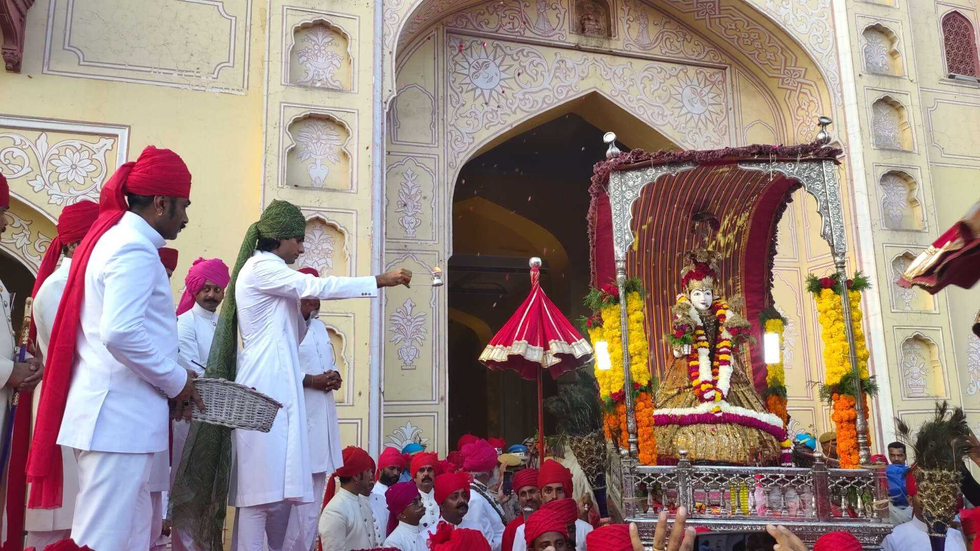 Teej Mata's ride came out with pomp with royal lavajama