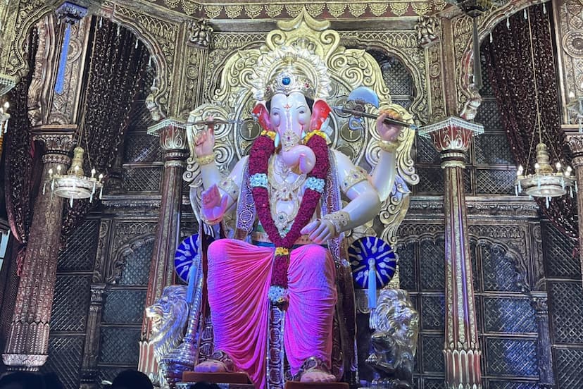 Lalbaugcha Raja 2023 First Look