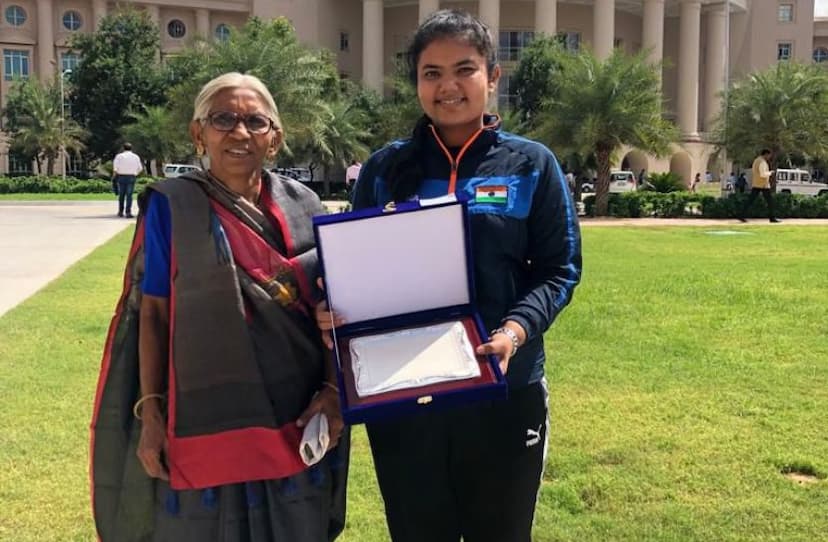 rajasthan_daughter_manini_kaushik_won_silver_medal_in_19th_asian_games_in_china.jpg