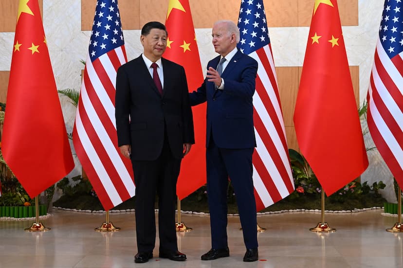 joe_biden_with_xi_jinping.jpg