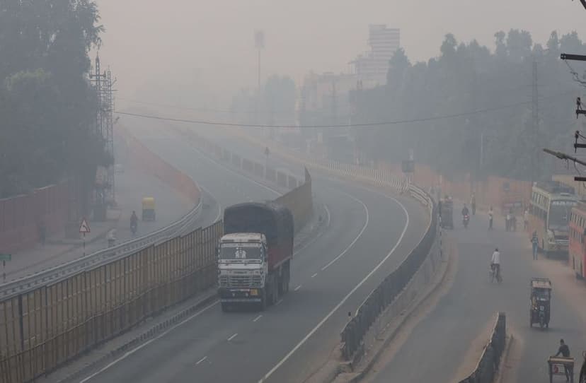 Dust is causing problems along with smog, balloons of dust fly