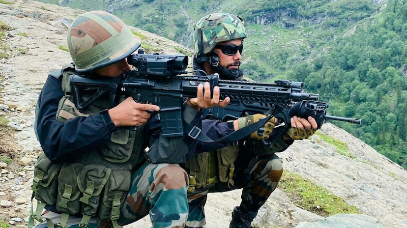 indian_army_captain_martyred_in_rajori_encounter_3_jawans_injured_with_terrorists_at_kalakote_in_jk_.png