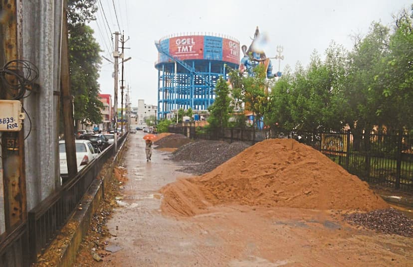 Building Construction: Prices of rebar-cement-sand reduced Raipur