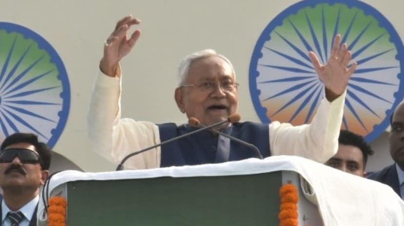  Nitish Kumar targeted Lalu-Rabri while addressing Bhim Sansad in bihar