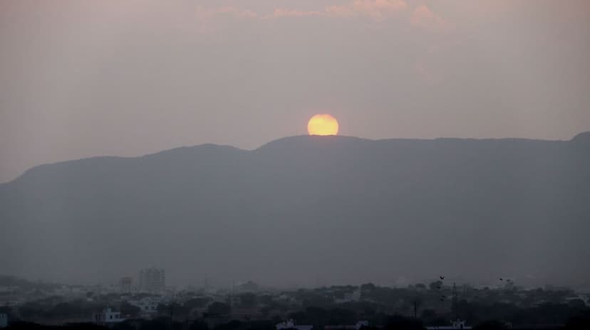 Fog and clouds in Ajmer, Temprature turns down