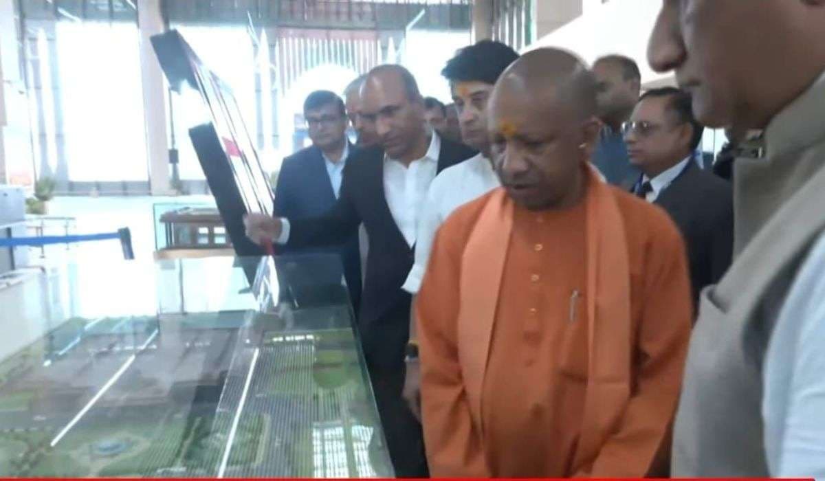 Ministers reached Ayodhya with CM Yogi fordarshan of Ramlala
