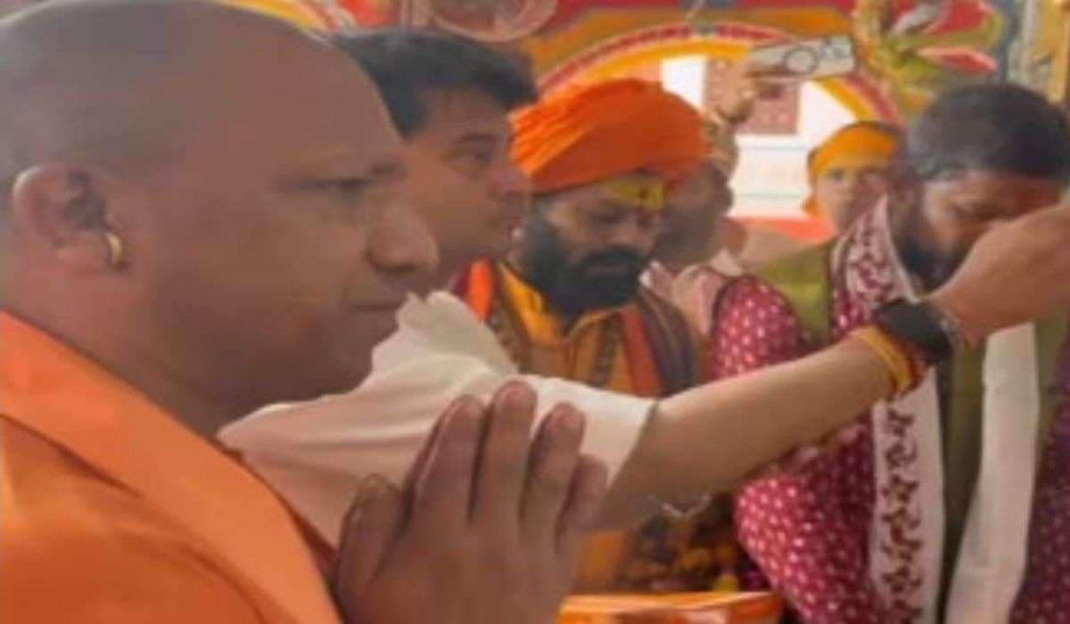 Ministers reached Ayodhya with CM Yogi fordarshan of Ramlala