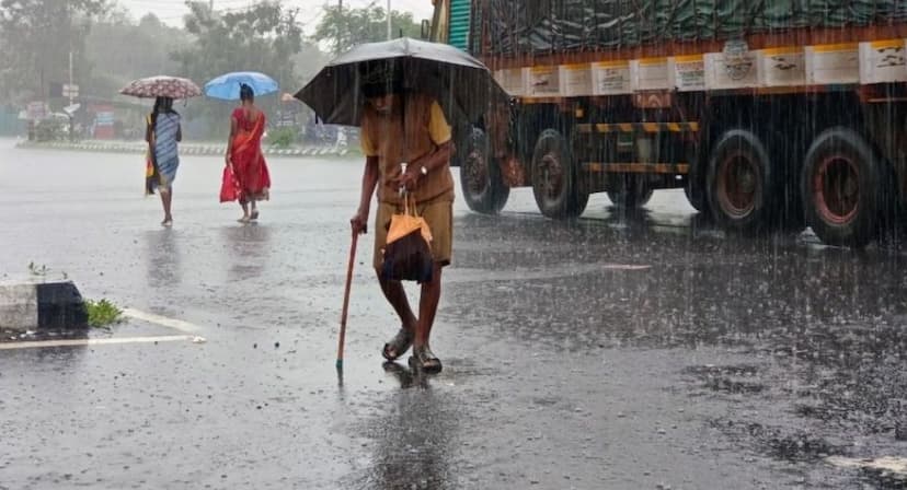 Weather Update IMD predicts heavy rainfall due to cyclone Michaung storm 