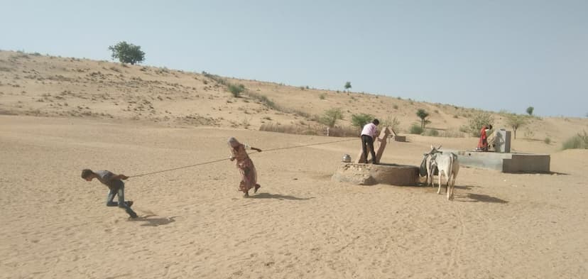 छोटी योजनाओं के भरोसे बड़ी आबादी, टैंकर 700-100 रुपए