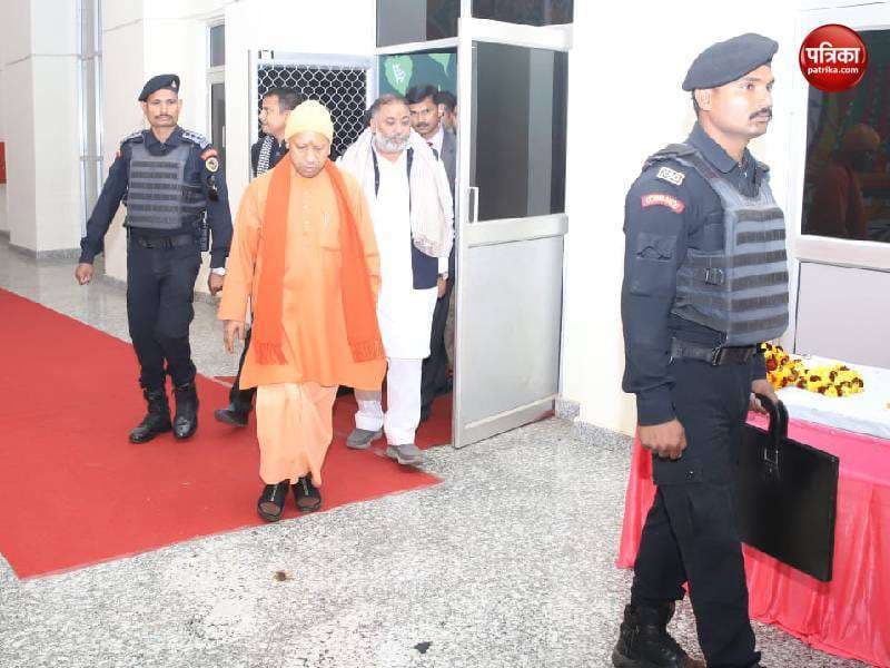 cm_yogi_in_ayodhya_news3.jpg