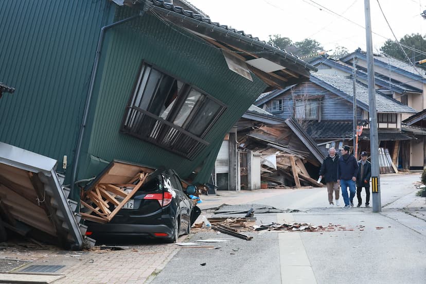 japan_earthquake_damage_.jpg