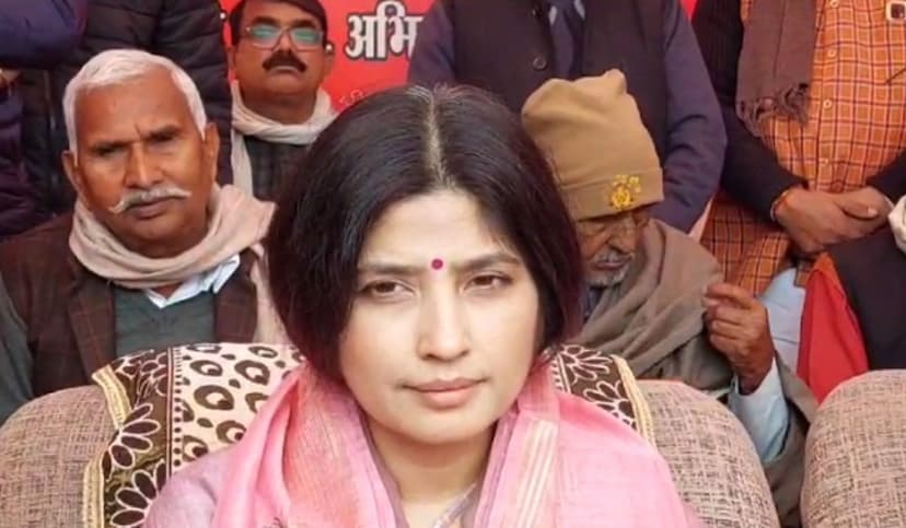 dimple_yadav_in_mainpuri4.jpg