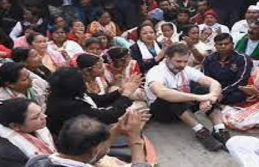 राहुल गांधी को असम में एक मंदिर में जाने से रोका