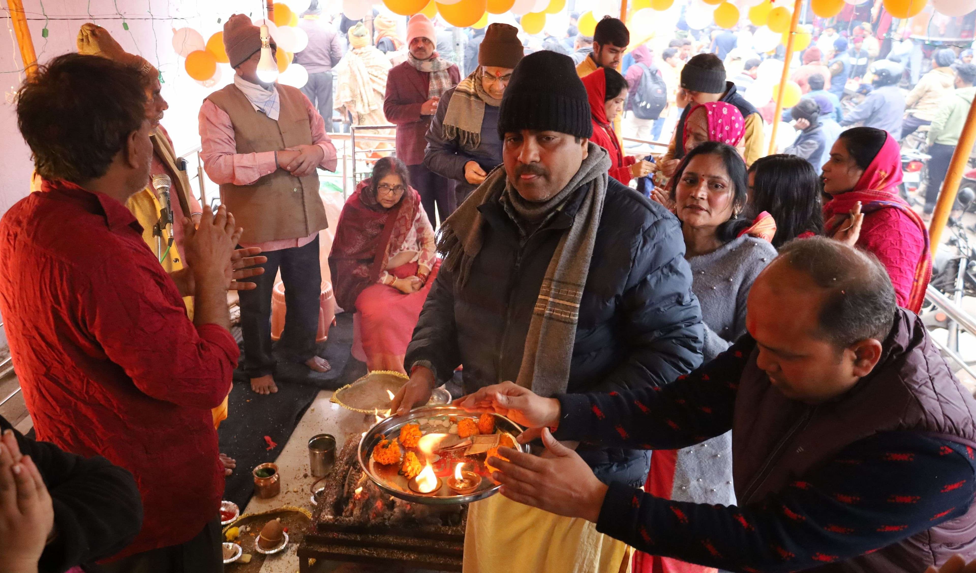 There is huge enthusiasm among the people across Dholpur district regarding the Pran Pratistha program in Ayodhya, temples are shining with lights... see photos