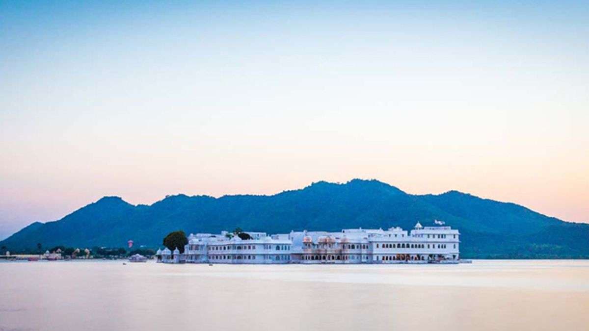 tourist_places_of_udaipur_01.jpg