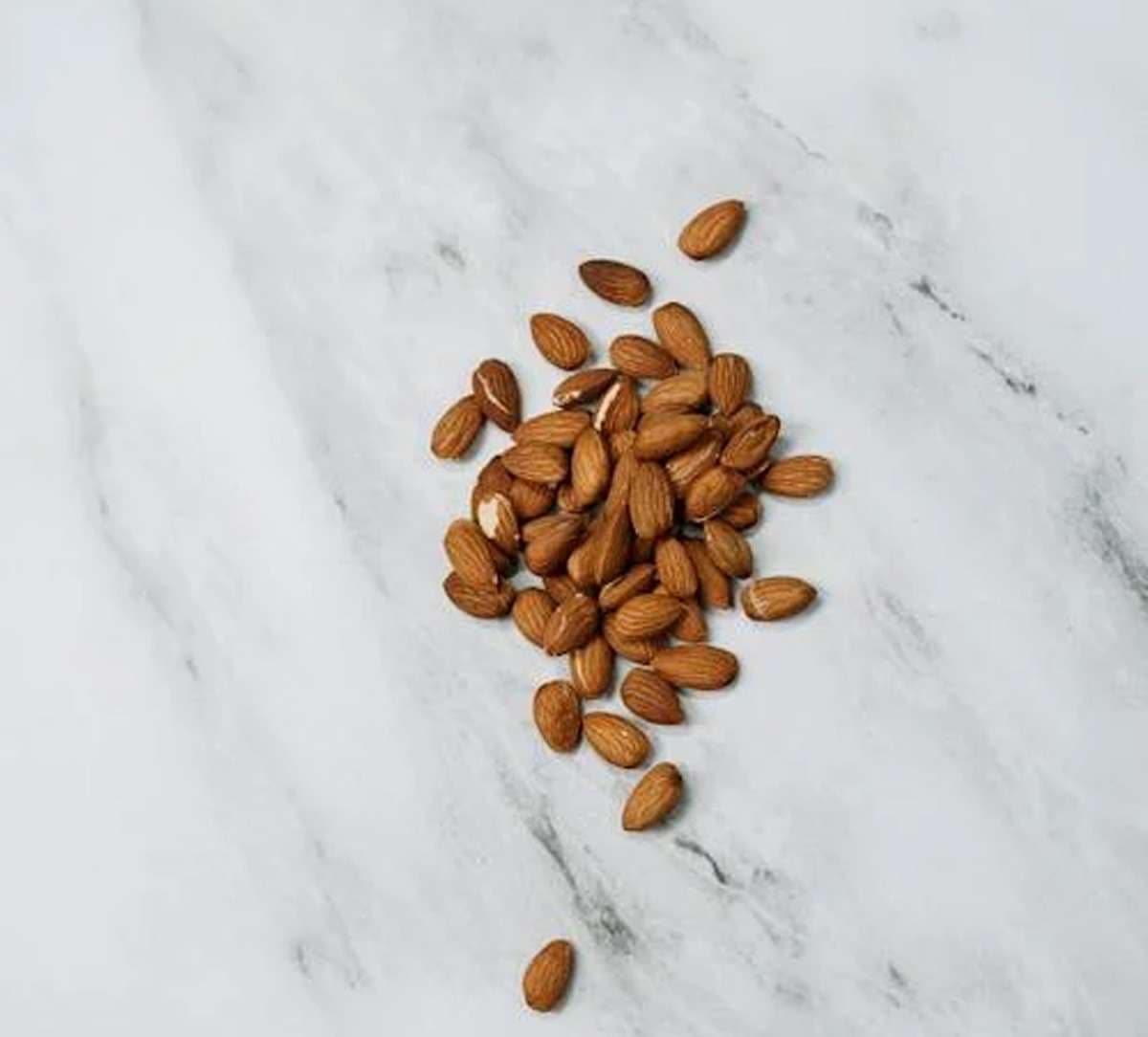 right-way-to-eat-almonds.jpg