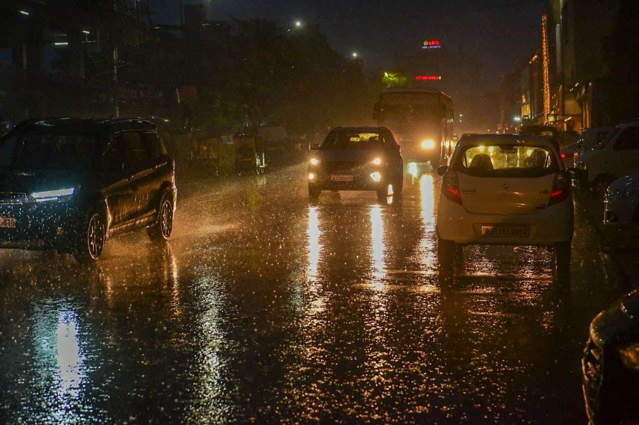 rainy day in jaipur 