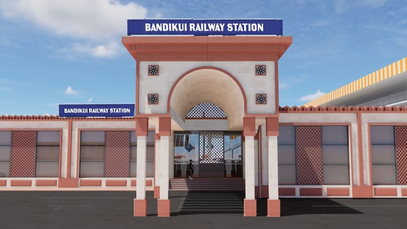 bandikui_railway_station_.jpg