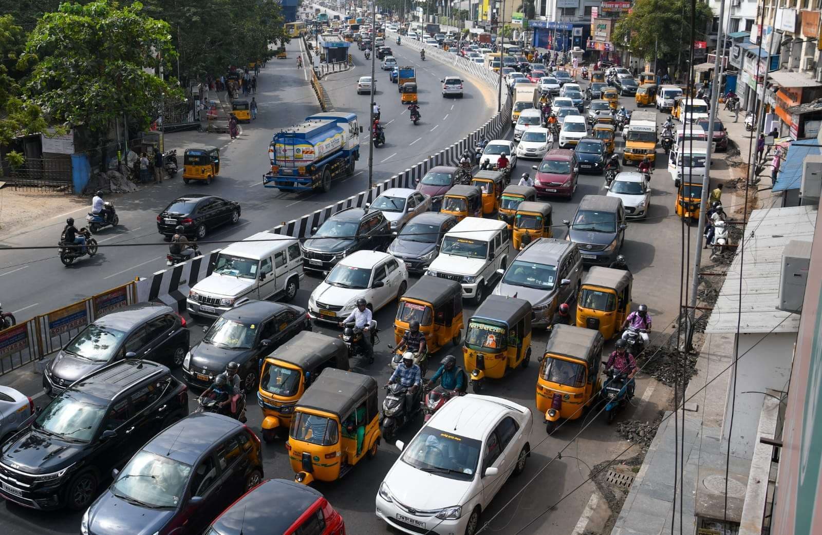 चेननई में यातायात जाम से त्रस्त है आम आदमी: एलिवेटेड मार्ग बने तो यातायात जाम से मिले छुटकारा