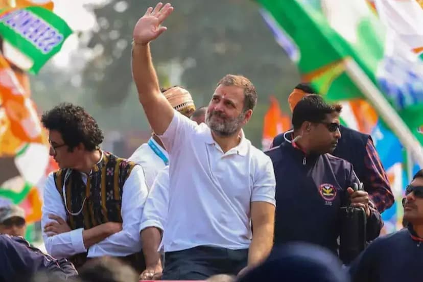 Bharat Jodo Nyay Yatra Rahul Gandhi says Atmosphere of fear in India during road show in varanasi