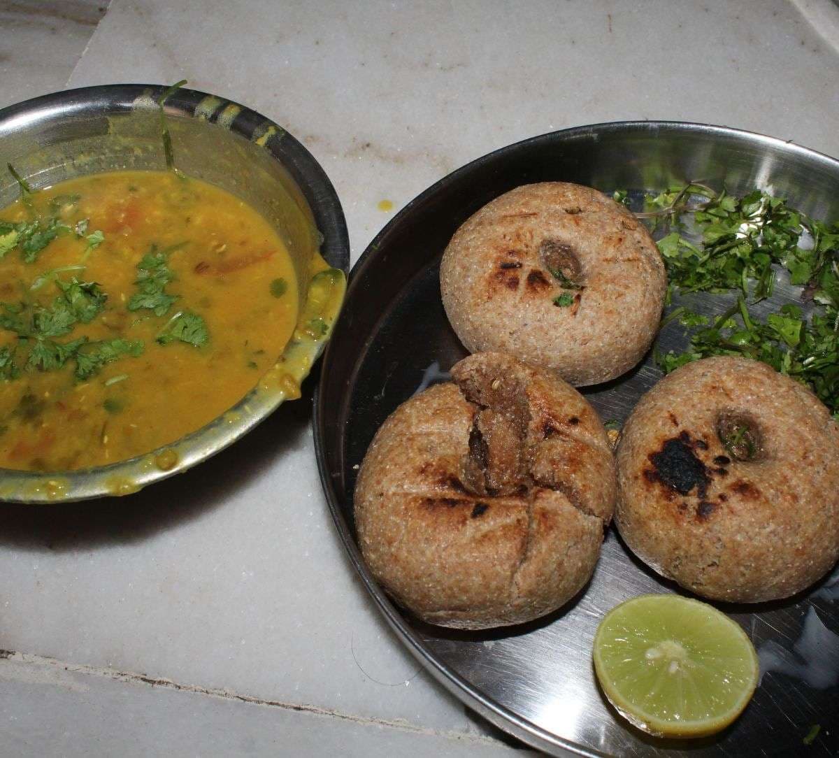 daal_baati.jpg