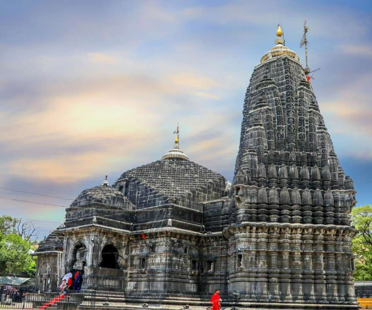 trimbakeshwar_jyotirlinga.jpg