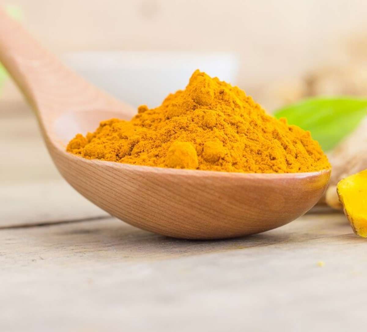 turmeric-for-blackhead.jpg