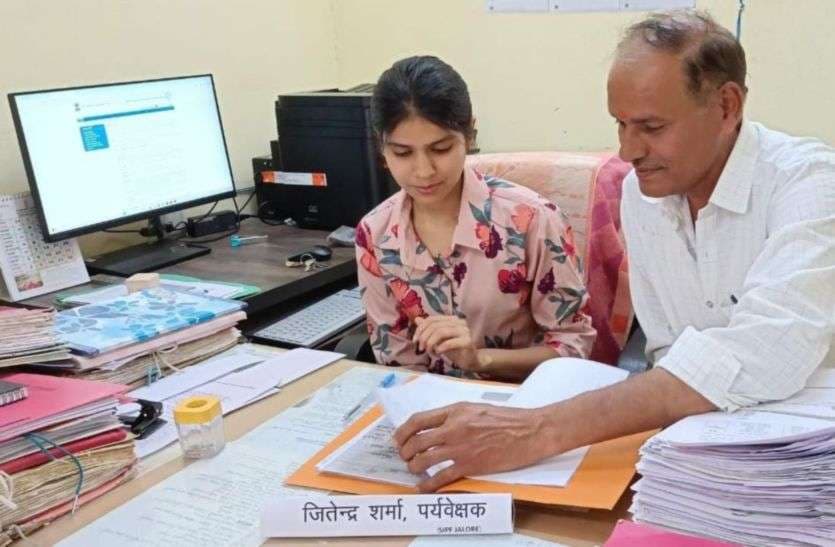 Daughter @ Work : बेटियों की खुशी हुई दोगुनी, बोलीं- हम भी छू लेंगी आसमान