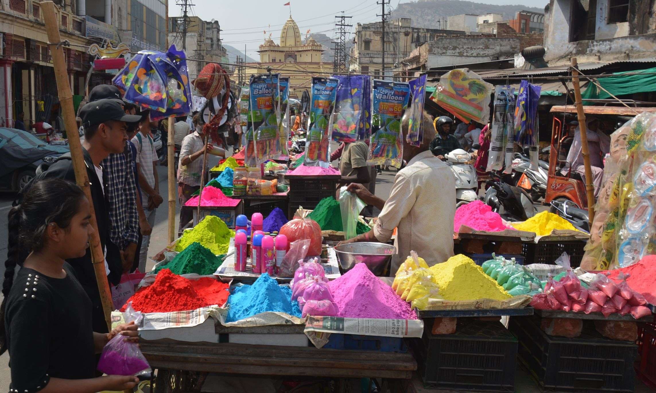 purchasing in holi market of alwar