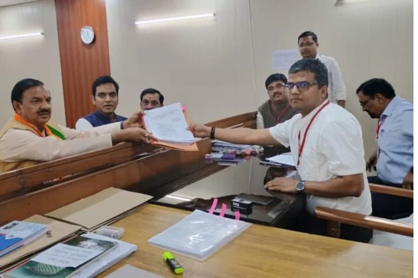 Lok Sabha Election 2024 BJP candidate Mahesh Sharma filed nomination Deputy CM Keshav Maurya and MLA Pankaj Singh were present